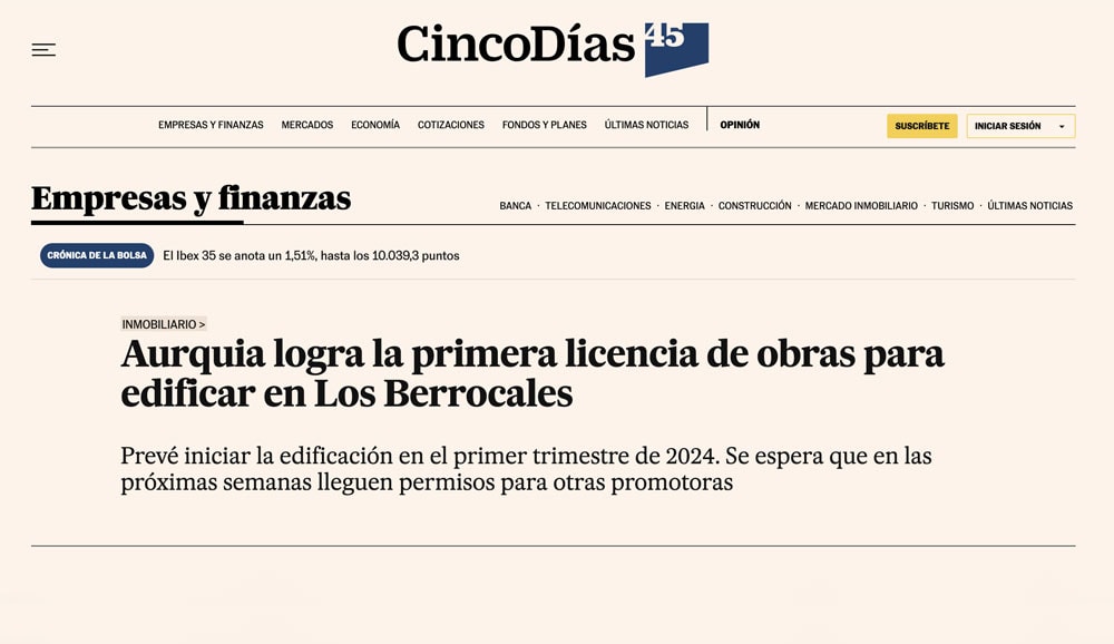 Artículo web de "cincodías" comentando que "inmobiliaria anurqua" obtiene la primera licencia de obra para construir en "los berrocales", facilitando el proceso con Gest